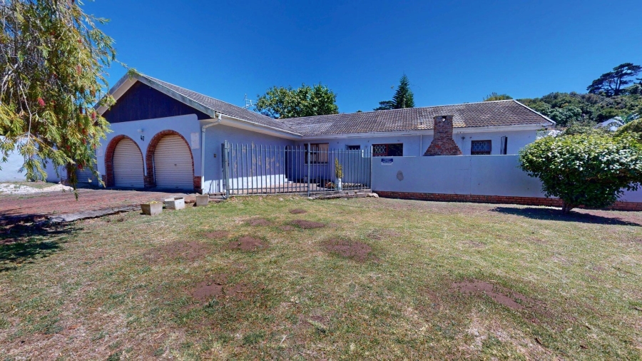 4 Bedroom Property for Sale in Walmer Heights Eastern Cape